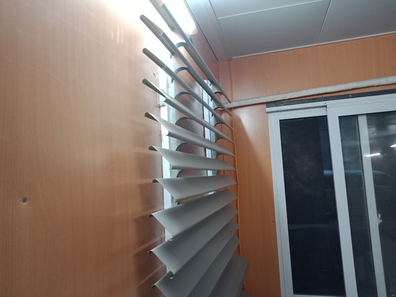 Lam nhôm chắn nắng tại Hải Phòng