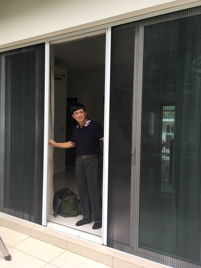 Lắp đặt cửa lưới chống muỗi cho nhà Anh HIếu