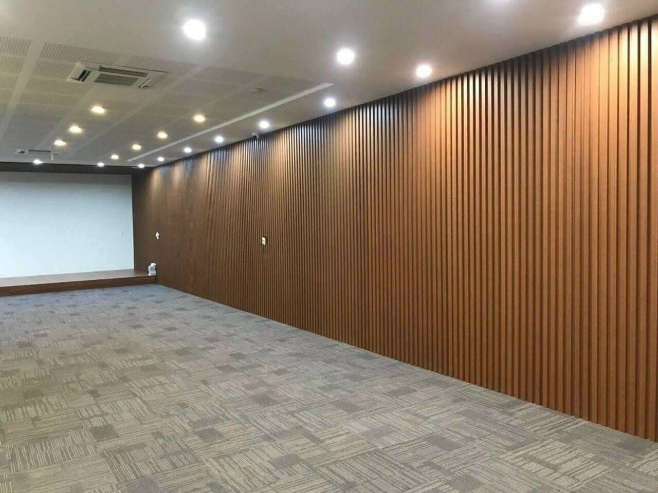 Thi công lắp đặt tấm nhựa ốp tường tại nhà A Nam An Dương Hải Phòng